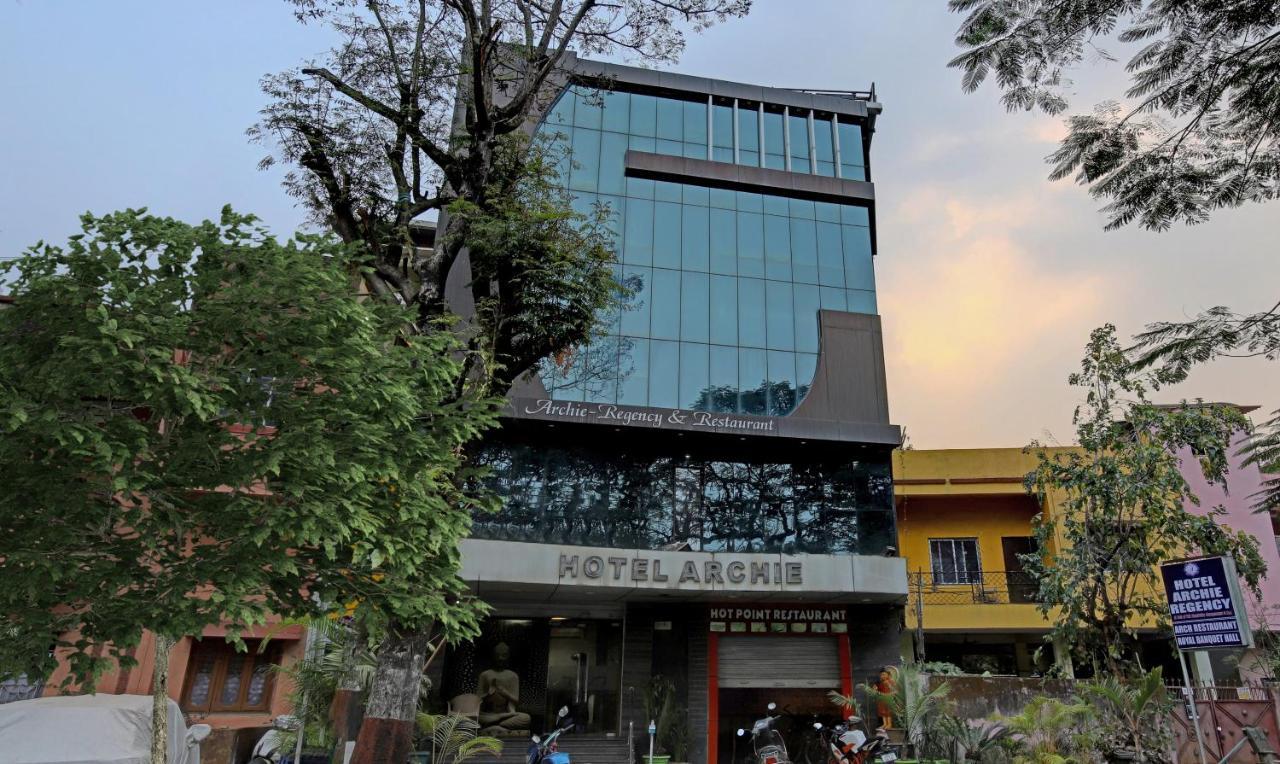 Treebo Archie Regency Hotel Ráncsí Kültér fotó